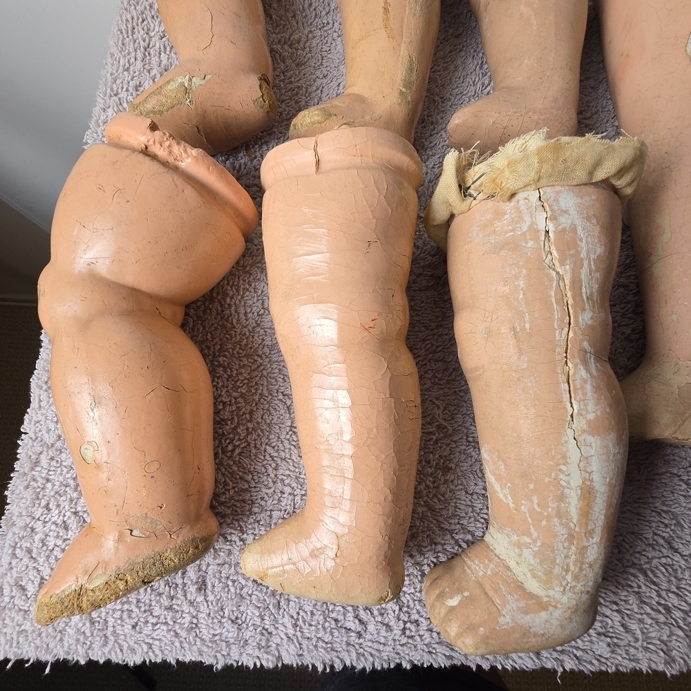 Vintage Doll Legs - Picture 8 of 9